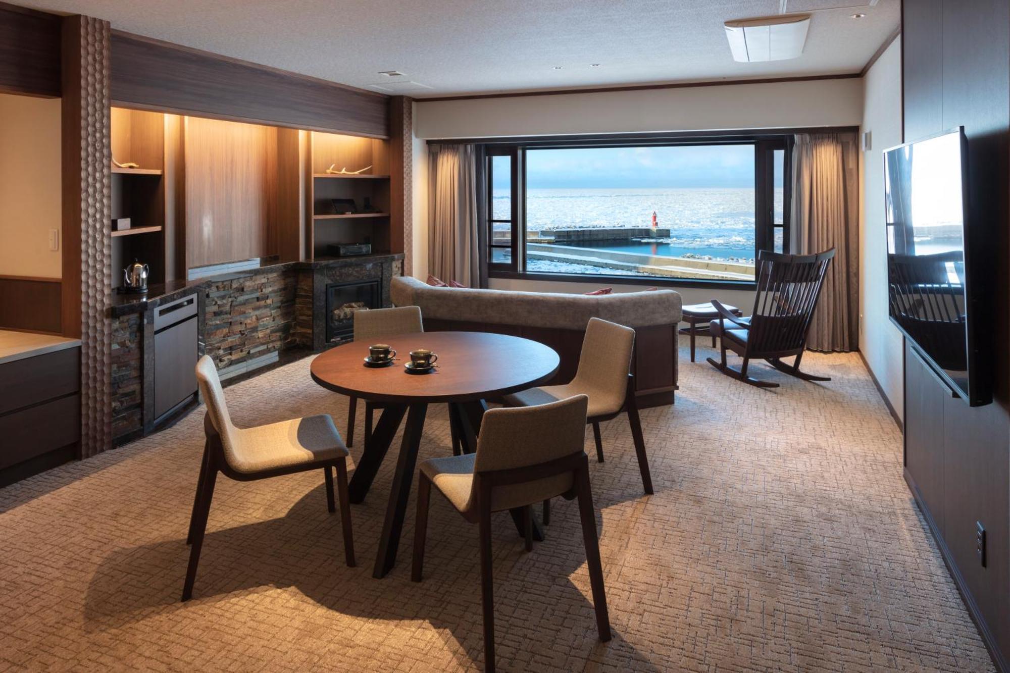 Kitakobushi Shiretoko Hotel & Resort Shari Bagian luar foto